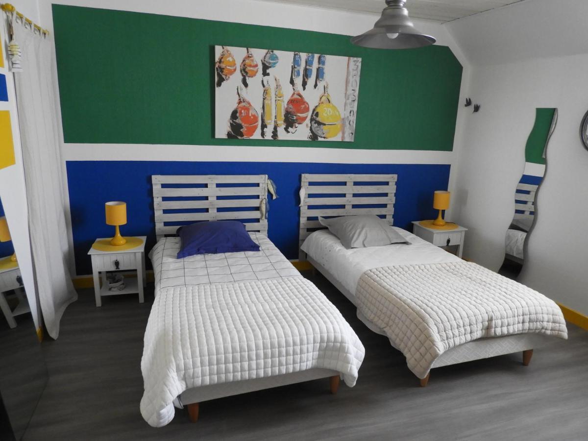 Saint-Guénolé Les Volets Bleus B&B 외부 사진